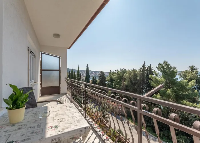 Mimi 3* Trogir